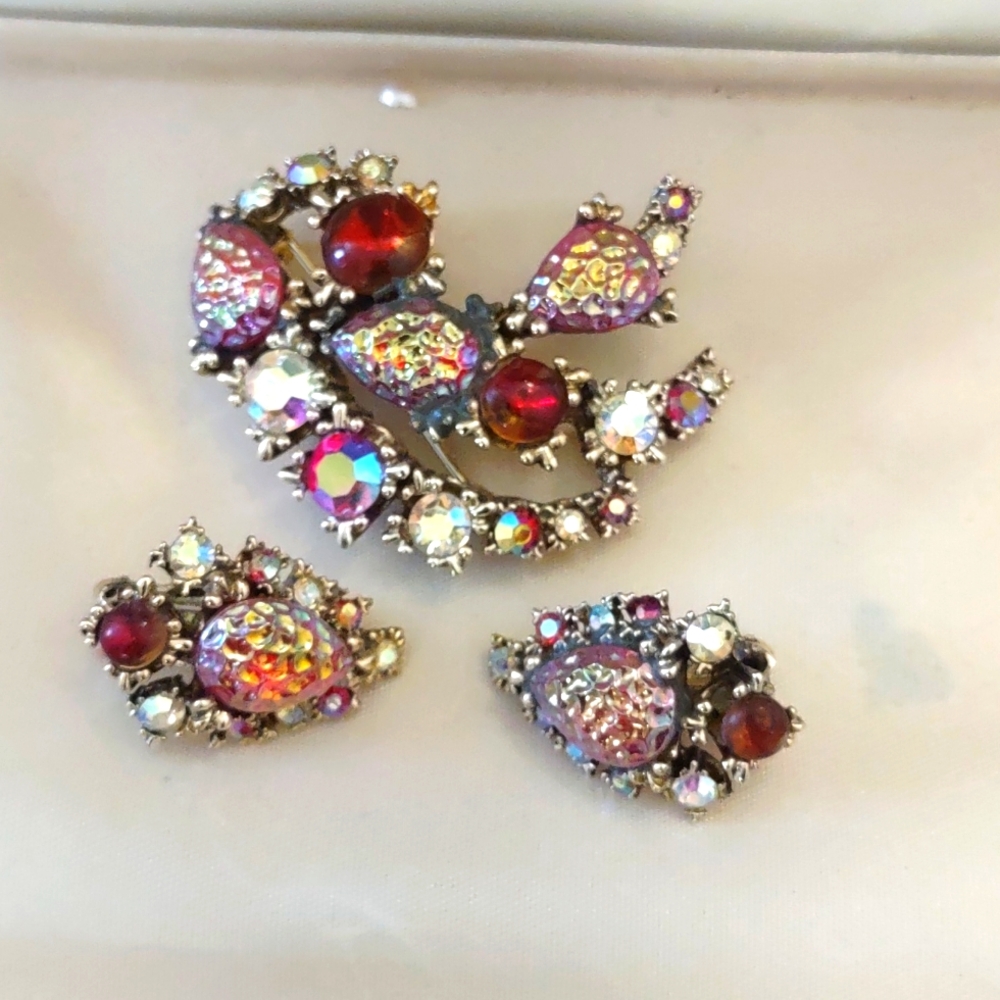 Designer Marked Borealis Brooch Set